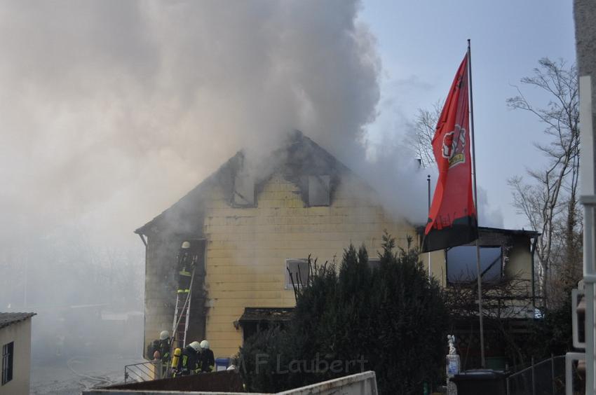 Haus komplett ausgebrannt Leverkusen P34.JPG